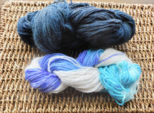 Load image into Gallery viewer, Northern Spirit Hat & Mitten Kit