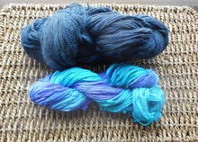 Load image into Gallery viewer, Northern Spirit Hat & Mitten Kit