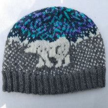 Load image into Gallery viewer, Northern Spirit Hat & Mitten Kit
