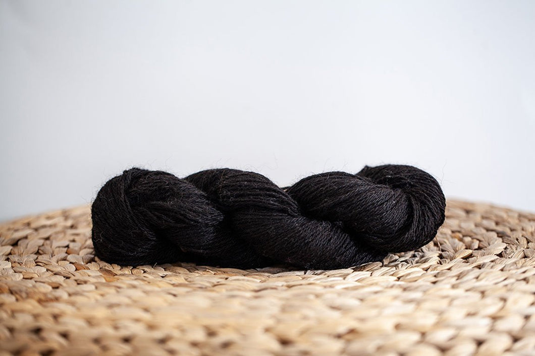 Black Princess Worsted Weight Alpaca Yarn Neutral Collection Prairie Spirit Alpacas 